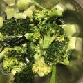 はちみつココア's cooksnap of when they made お弁当の隙間に♡ブロッコリーのわさびマヨ.