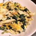 ☆KUMI521☆'s cooksnap of when they made 卵と舞茸の炒め物.