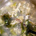 たにたーに's cooksnap of when they made 焦がしネギと卵の中華風スープ.