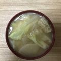 かおり♡♡♡'s cooksnap of when they made 味噌汁（油揚げ＋キャベツ＋大根）.
