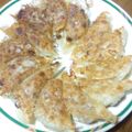 カジュアルねこ's cooksnap of when they made 魅惑のニラたっぷり焼き餃子.