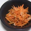 きらり流れ星's cooksnap of when they made 彩りと栄養☆ツナにんじん炒め.