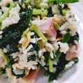 りょやん's cooksnap of when they made 簡単！大根の葉チャーハン.