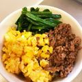 tiku1v's cooksnap of when they made 簡単で美味しい♪合い挽き肉の三食丼.