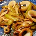 milajula's cooksnap of when they made 簡単！イカとセロリのオイスターソース炒め.
