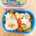 yukiron719's cooksnap of when they made 幼稚園のお弁当☆サンタおにぎり☆.