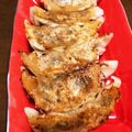 KimiキラMiku's cooksnap of when they made にんにく無し！たっぷり春菊の焼き餃子.