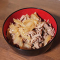 ハチそば粉's cooksnap of when they made 簡単♡ちょっと大人の絶品牛丼.