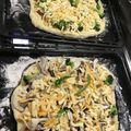 クックリックチック's cooksnap of when they made 手作りピザ生地&トマトソース✨夏野菜ピザ.