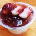 saalalan's cooksnap of when they made クラッシュゼリーのヨーグルトソースかけ.