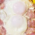 ひよこにゃん's cooksnap of when they made 簡単♡ハム、ベーコンエッグ.