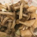 くぅちょこらんたん's cooksnap of when they made 簡単酒肴☆鶏ムネ肉とキノコのみぞれ煮.