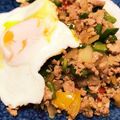 だいえっとがんばるぞ's cooksnap of when they made バジル無し！意外と簡単☆ガパオライス☆.