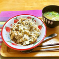komutatata's cooksnap of when they made ❀しめじとちくわとチーズの混ぜご飯❀.