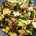 おおおやじ's cooksnap of when they made そぼろ炒め丼～キャベツとピーマン入～.