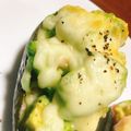 駆け出しCook's cooksnap of when they made 簡単！アボカドのチーズ焼き♪.