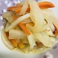 リクママ0505's cooksnap of when they made 大根と人参のきんぴら.