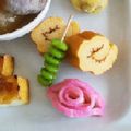はらピーナッツ's cooksnap of when they made おせちに かまぼこの飾り切り バラ.