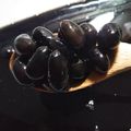 Tomotoman's cooksnap of when they made 煮立て不要。圧力鍋で簡単黒豆。.