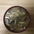 かおり♡♡♡'s cooksnap of when they made しめじまいたけの味噌汁.