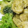 hirokky56's cooksnap of when they made チキンとブロッコリーのバジル炒め.