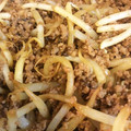 クック15FFG6☆'s cooksnap of when they made 節約！もやしとひき肉のピリ辛炒め.