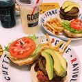 ☆★ケイト★☆'s cooksnap of when they made 絶品♪ハワイアンBBQアボカドバーガー.