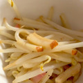 MULA's cooksnap of when they made ♡もやしとハムとかまぼこの炒めもの.