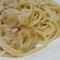 pasutan's cooksnap of when they made 蟹缶de本格*蟹クリームパスタ.
