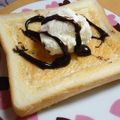 nomi52's cooksnap of when they made はちみつトースト♥チョコ＆アイス添え～.