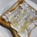 みにー2020's cooksnap of when they made 水切りヨーグルトとはちみつトースト.