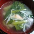 よろづ's cooksnap of when they made 小松菜とカニカマのスープ❤我が家のお助け.