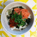クック021E2T☆'s cooksnap of when they made 簡単のせるだけいくら丼.