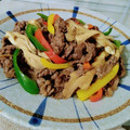 Yukiまむ's cooksnap of when they made 牛肉と舞茸、パプリカのオイスター炒め.