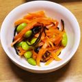 あ～ちゃんさ～ちゃん's cooksnap of when they made 人参と枝豆の塩昆布あえ.