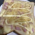 no1642's cooksnap of when they made ベーコンととろけるチーズでトースト食パン.