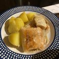 英国で日本食作る女's cooksnap of when they made 鮭とじゃがいもとえのきの塩バター.