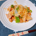 いっくんママ♥'s cooksnap of when they made 鶏肉と玉子と玉葱炒め.