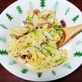 memepiko's cooksnap of when they made 母さんの味!にんにくレタス炒飯☆.