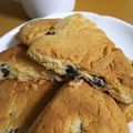 ないっさん's cooksnap of when they made お節で簡単リメイク HMで黒豆スコーン.
