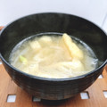 まこさんど's cooksnap of when they made 長ネギとうすあげのみそ汁.