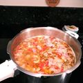 FaithAloha's cooksnap of when they made ローストチキンの残りでチキンスープ.