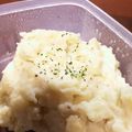 ∞ちぷ子∞'s cooksnap of when they made 肉料理にぴったりクリーミーマッシュポテト.