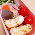 ★ぴよぴよ501★'s cooksnap of when they made 簡単アレンジ！お弁当に鶏そぼろの卵焼き！.