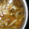 UKWCW's cooksnap of when they made 簡単！台湾人ママの本場酸辣湯！.