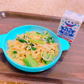 Rina☻'s cooksnap of when they made 青梗菜とエノキの簡単オイスター焼きそば♡.