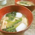 イベ長's cooksnap of when they made 里芋・小松菜のお味噌汁♪里芋はレンジ簡単.