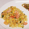 happy_children's cooksnap of when they made 海老とほうれん草のガーリック炒飯.