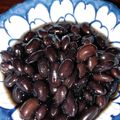 reitry's cooksnap of when they made 重曹なし圧力鍋で♪我が家の甘さ控えめ黒豆.