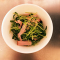 ☆ichika＊☆'s cooksnap of when they made ◇豆苗とハムのバター炒め◇.